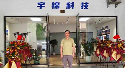 案例 7｜大师班深造返乡创业开无人机维修店 赖明